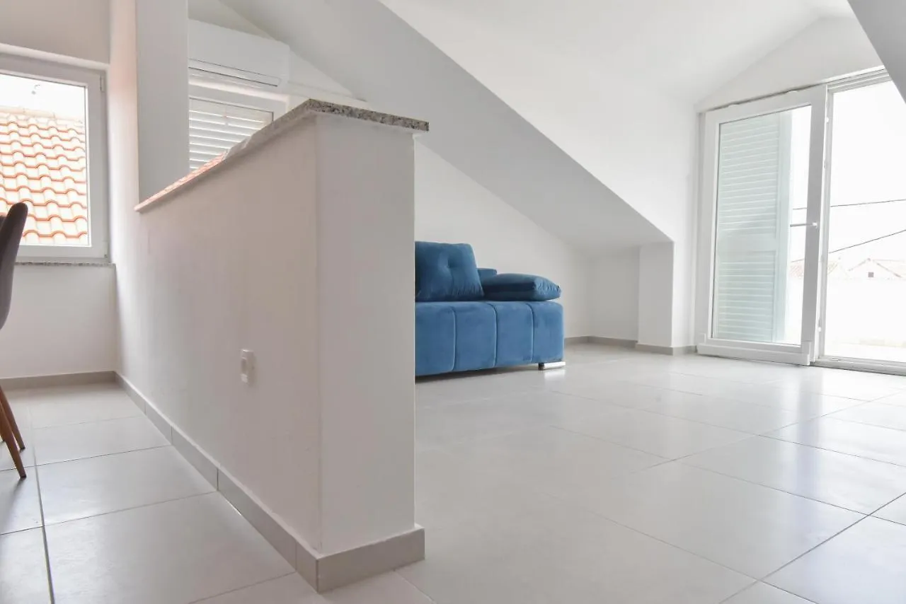Sandy Beach Apartments Ljubac