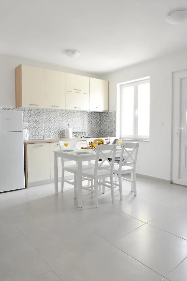 Sandy Beach Apartments Ljubac   Ljubac (Zadar)
