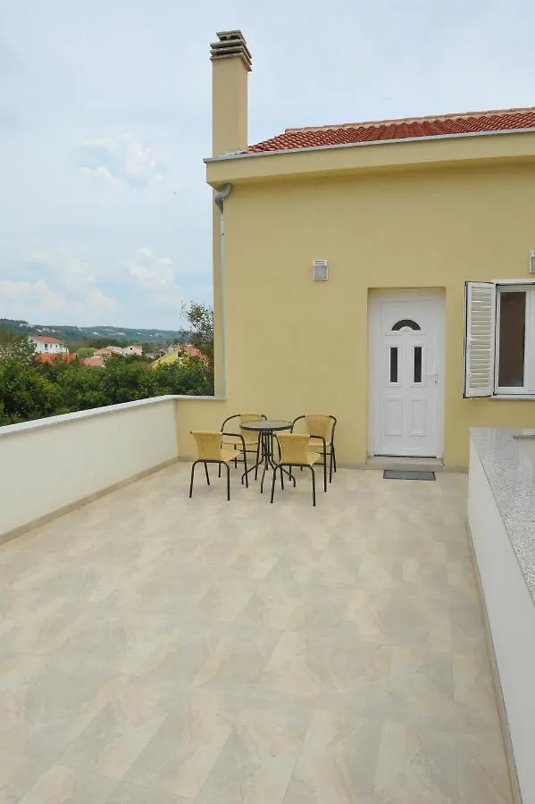 Sandy Beach Apartments Ljubac