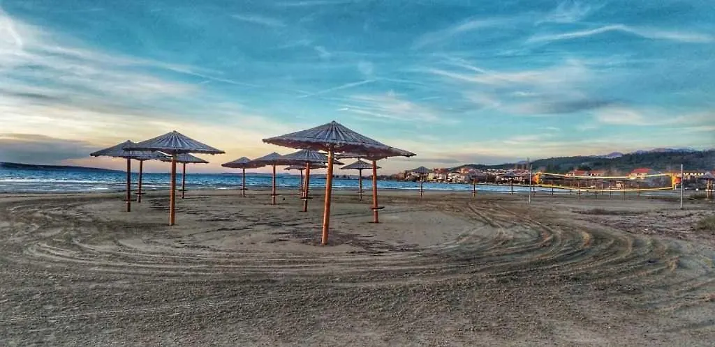 Sandy Beach Apartments Ljubac  Croatia